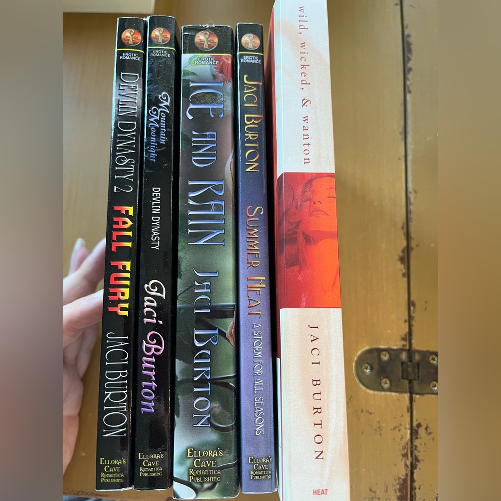 Bundle of 5 books/anthologies by erotic romance author Jaci Burton
